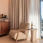 酒店 Sumratin