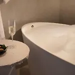 Ξενοδοχείο Sumratin