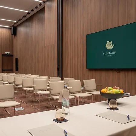 מלון Sumratin 5*