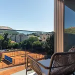 Sumratin מלון